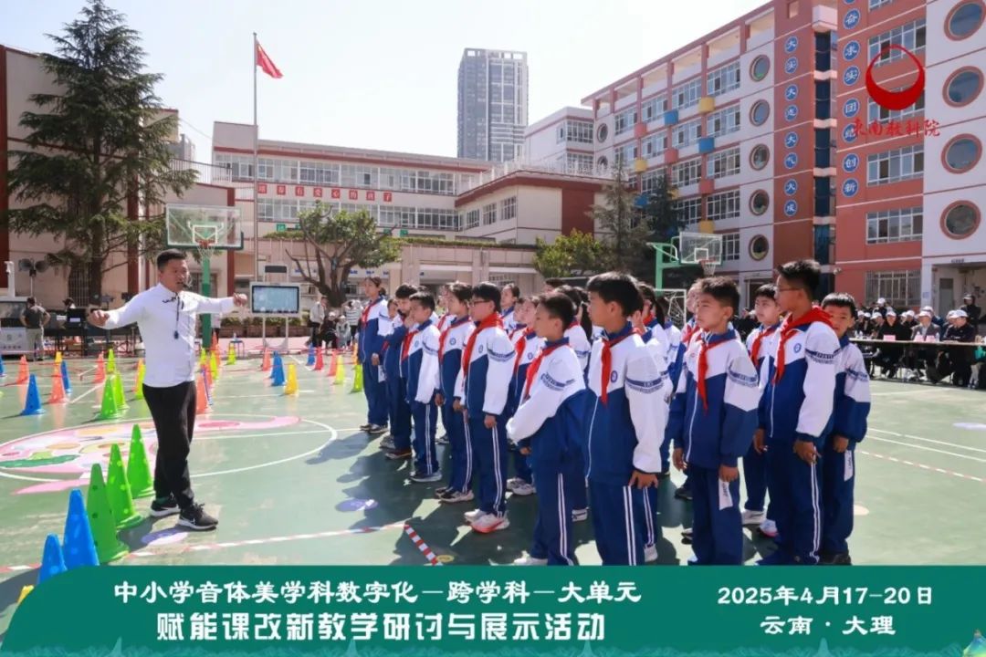 杨鹏敏.jpg